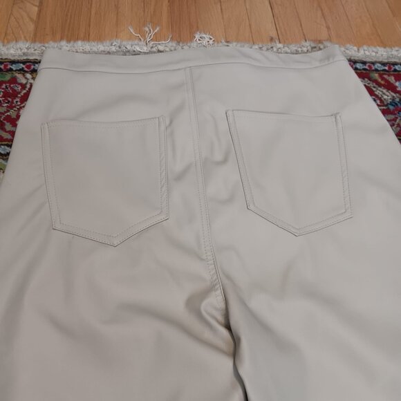 ♥️ NWT - Wet Seal Faux Leather Pants - Picture 7 of 15